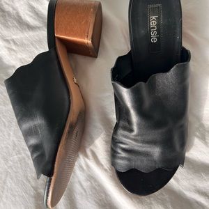 Kensie Black Leather Slides size: 7.5